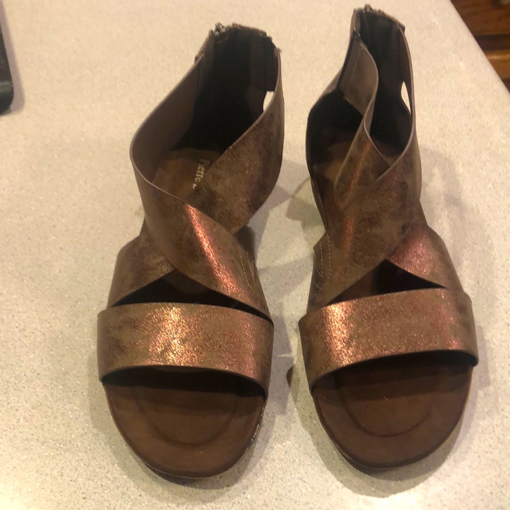 Pierre Dumas size 11 Strappy Open Toes Brown/Bronze Sandals